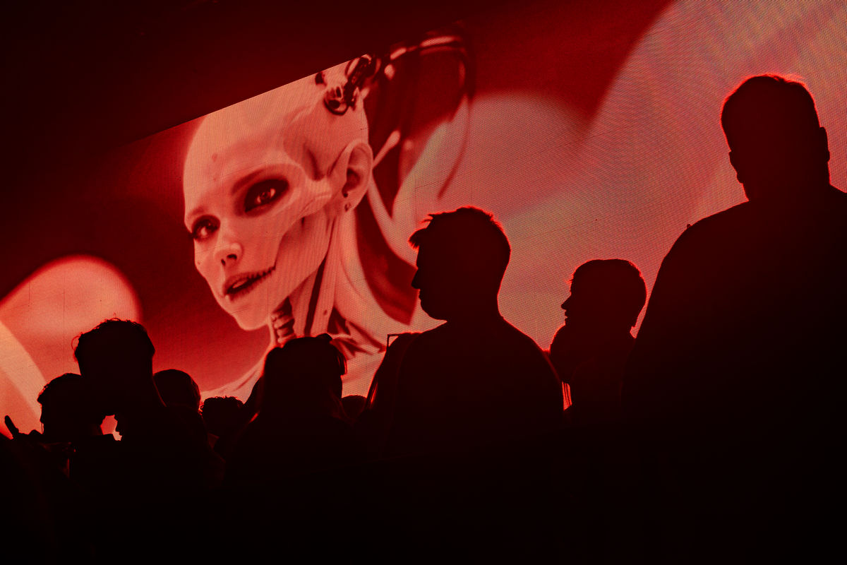 Loading... just a sec